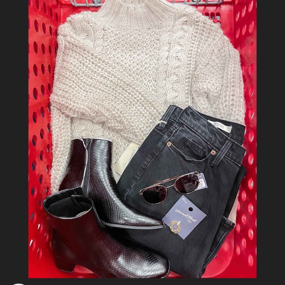 Universal Thread Cable Knit Pullover Sweater - image 4